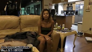 con tanti negri e una donna