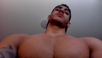 foto de buceta com piercing