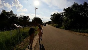 mulher chupando cavalo