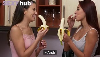 lesbians with shaved pussys