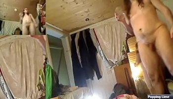 frau strippt
