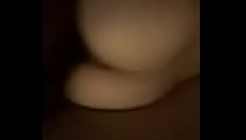 jeune femme en string