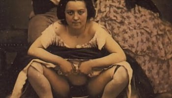 mamma scopa entra figlia r succhia