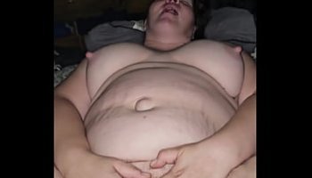 modella fianchi larghi