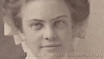 jeune etudiante nue