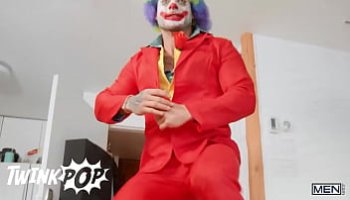 sesso nudi nel letto